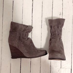 Splendid- Grey Suede Wooden Wedge Bootie